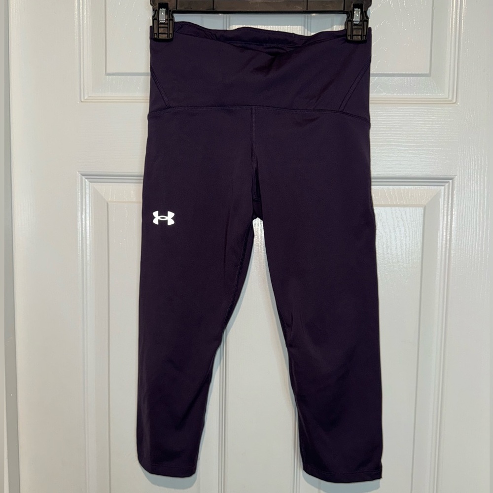 Under Armour Dark Purple Capri Leggings. Size S